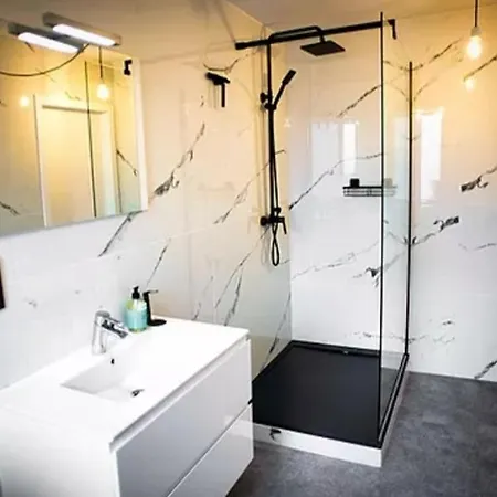 Barotel - Bed & Dinner 3*