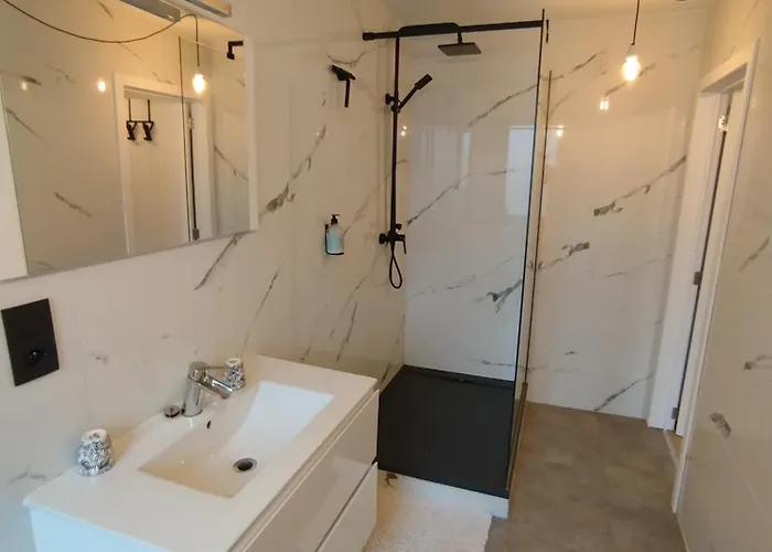 Barotel - Bed & Dinner Floreffe