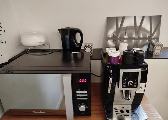 Barotel - Bed & Dinner